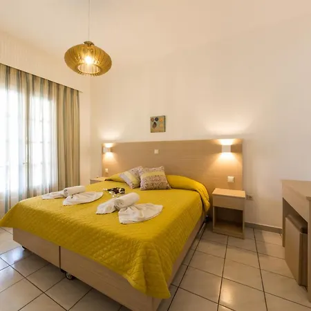 Hotel apartamentowy Garden Village
