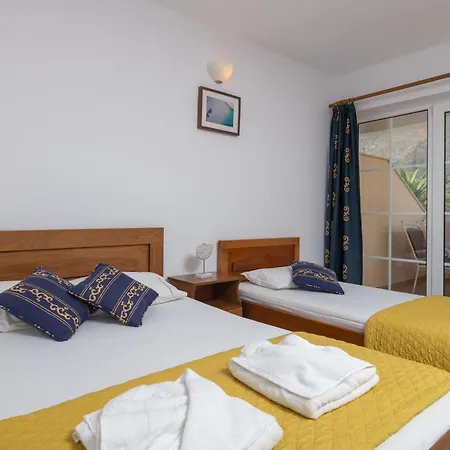 Garden Village Hotel apartamentowy 2*