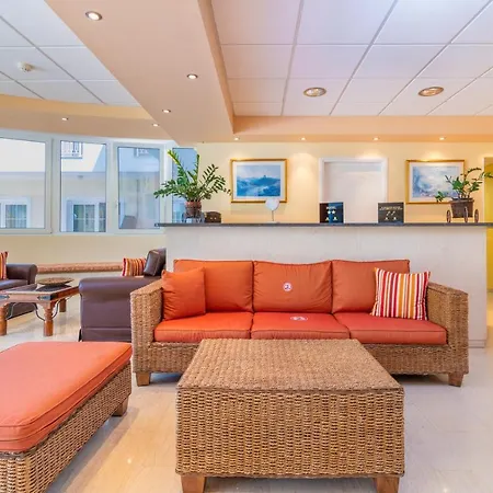 Hotel apartamentowy Garden Village