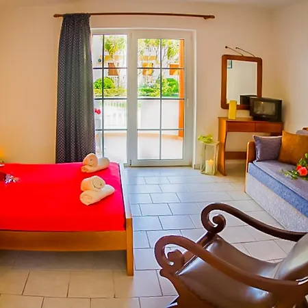 Apartmanhotel Garden Village